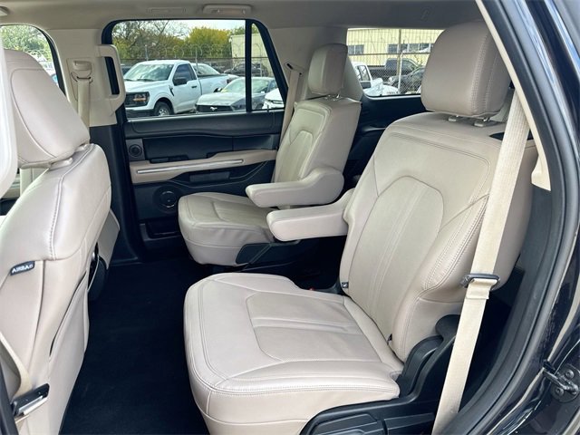 Certified 2024 Ford Expedition Limited image 30