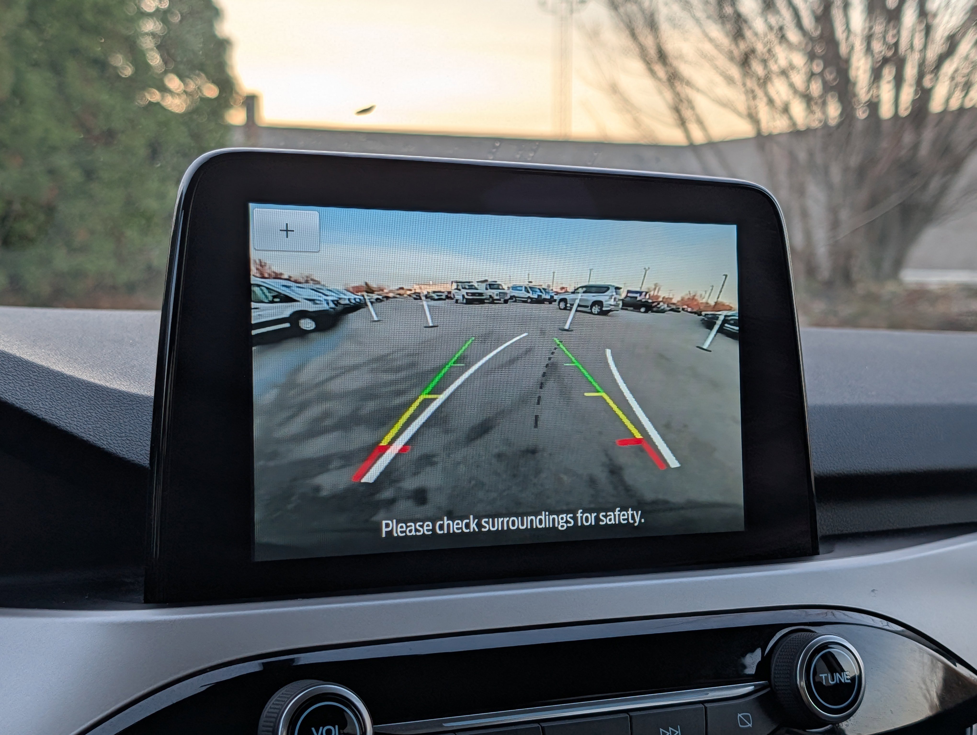 Certified 2022 Ford Escape SE w/ Cold Weather Package image 19