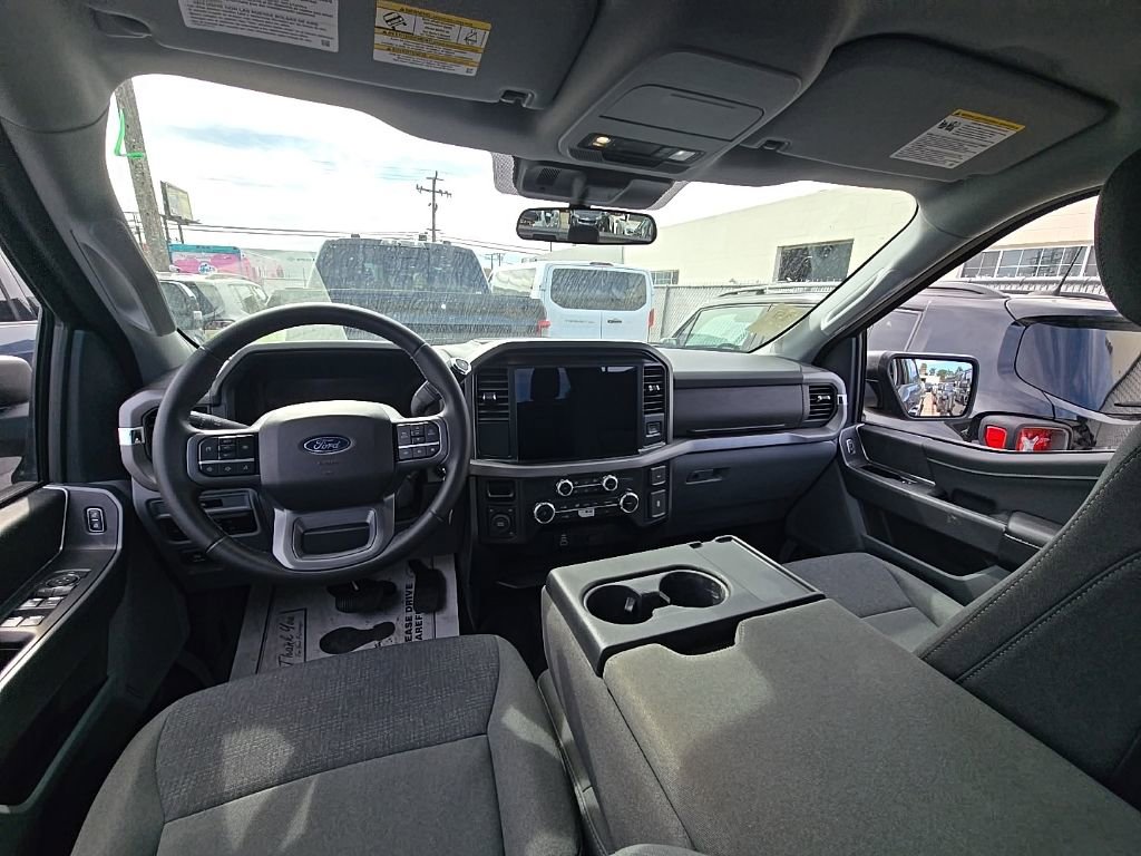 Certified 2025 Ford F150 XLT w/ Equipment Group 301A Standard image 19