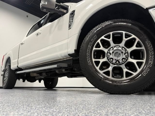 Certified 2021 Ford F250 Lariat w/ Lariat Value Package AWD/4WD image 3
