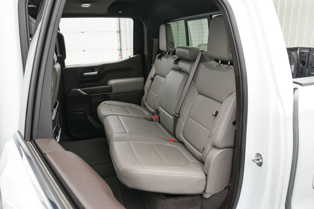 Used 2021 GMC Sierra 1500 SLT w/ SLT Premium Plus Package AWD/4WD image 18