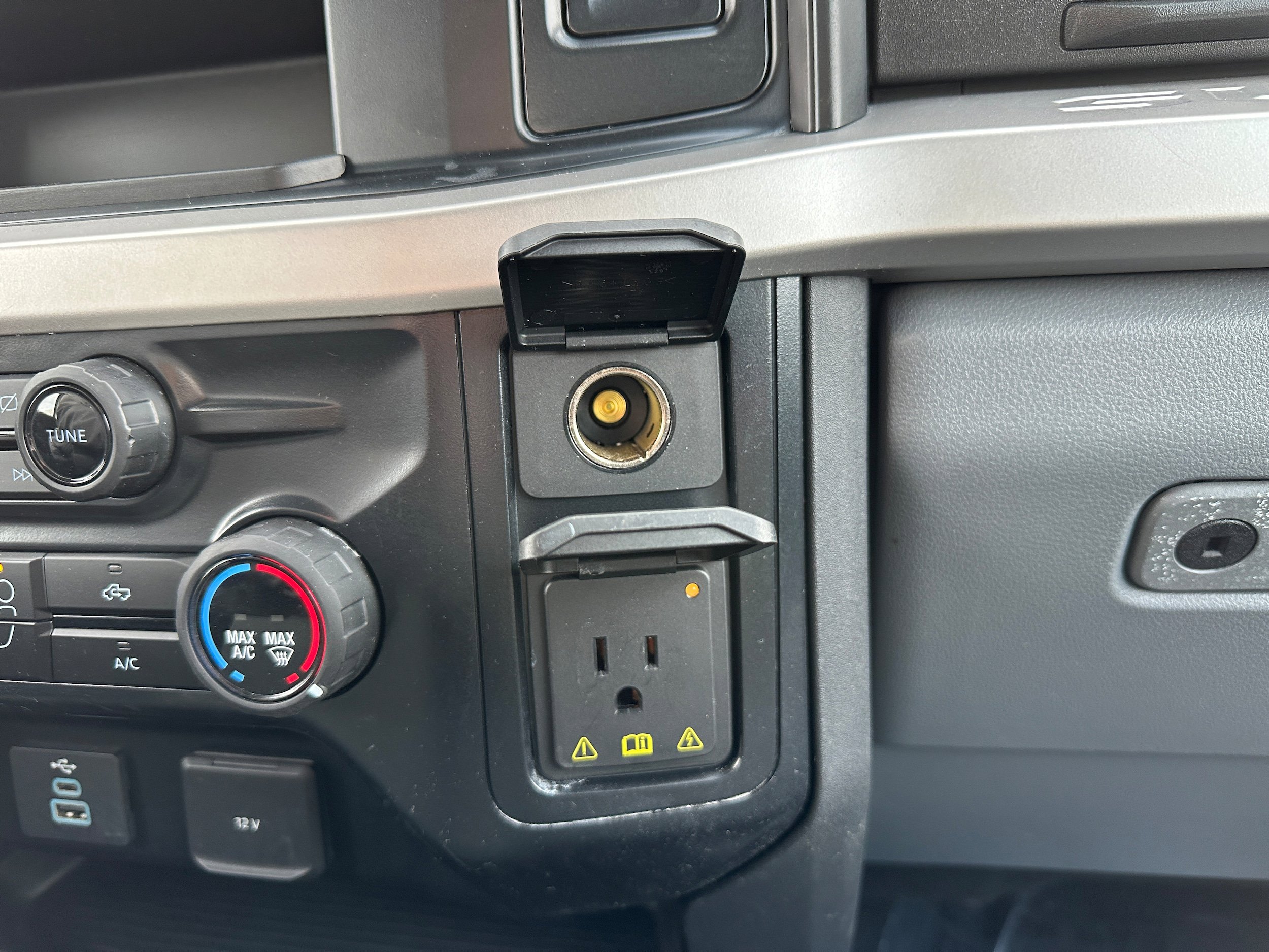 Certified 2024 Ford F250 XLT AWD/4WD image 24
