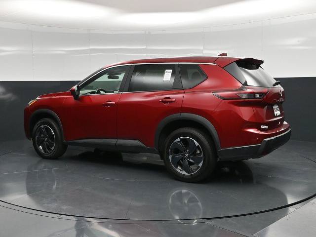 Used 2025 Nissan Rogue SV AWD/4WD image 9
