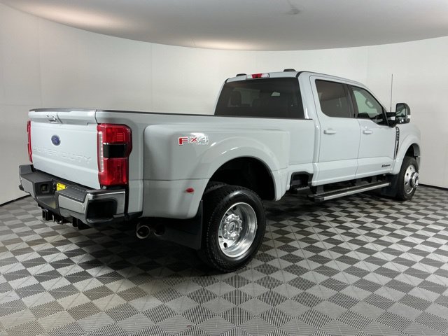 Certified 2025 Ford F450 Lariat w/ FX4 Off-Road Package AWD/4WD image 4