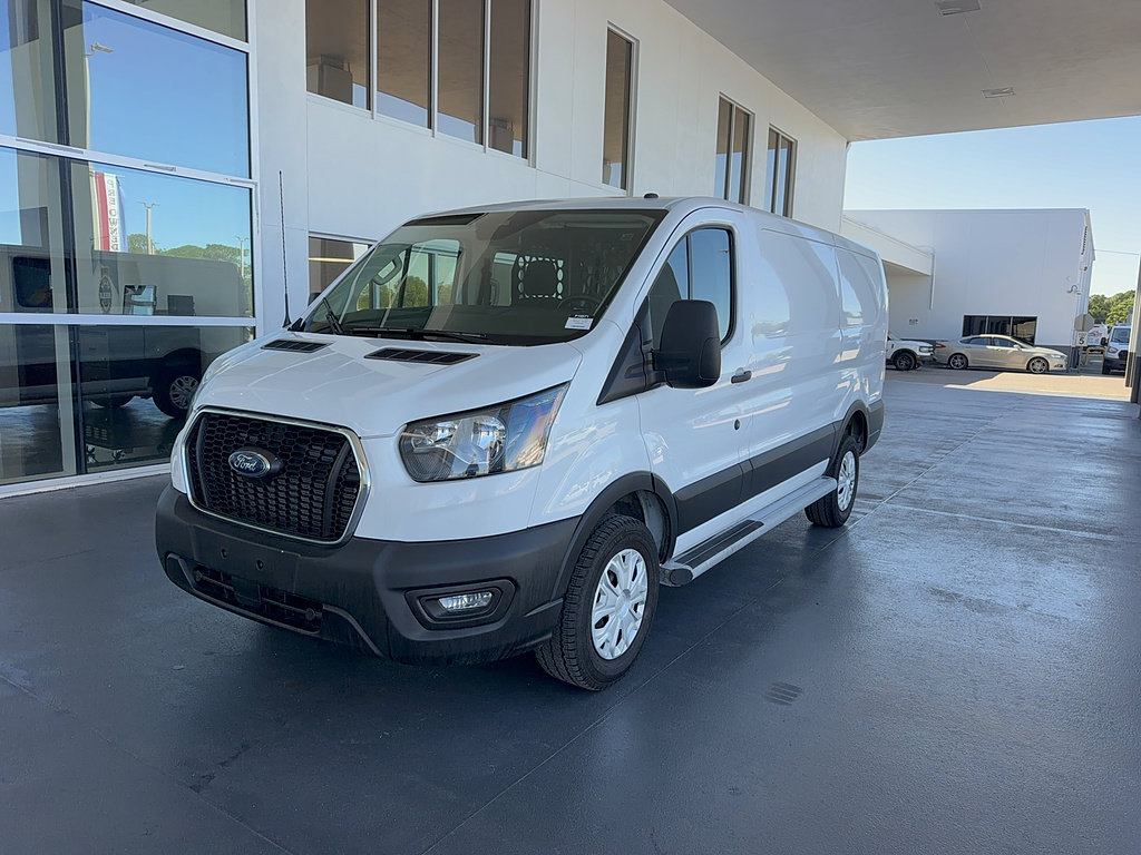 Certified 2025 Ford Transit 250 Low Roof w/ Exterior Upgrade Package RWD image 2