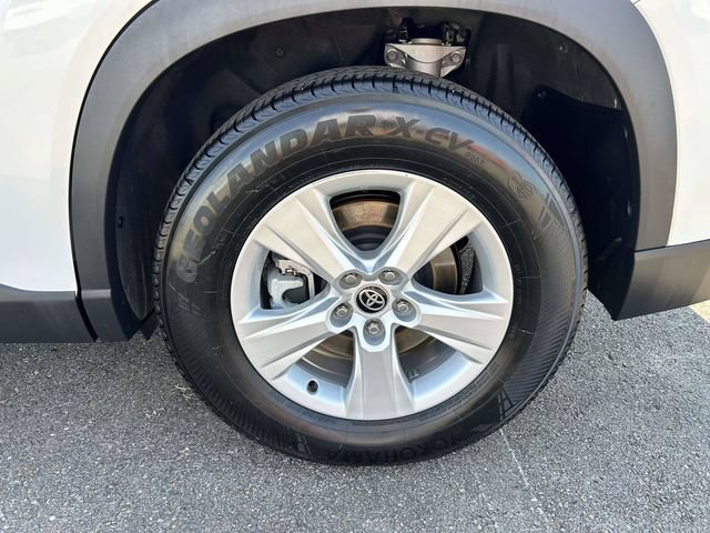 Used 2025 Toyota Grand Highlander FWD image 3