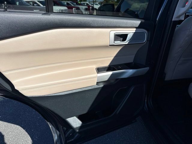 Certified 2023 Ford Explorer XLT w/ Equipment Group 202A AWD/4WD image 12