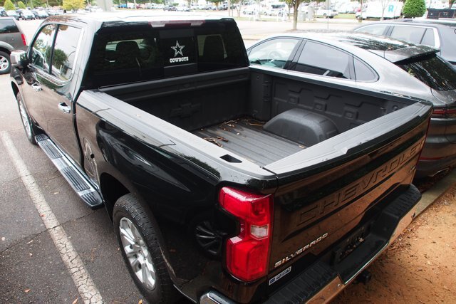 Used 2023 Chevrolet Silverado 1500 LTZ AWD/4WD image 5