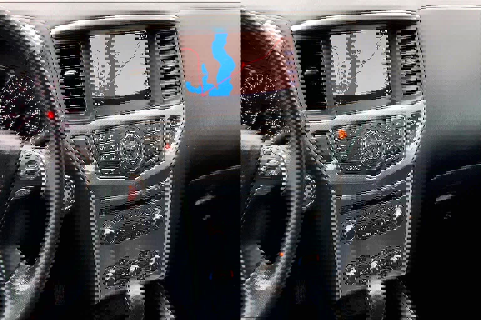 Used 2019 Nissan Pathfinder SL image 9