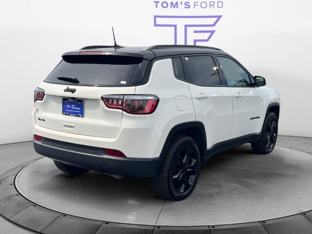 Used 2019 Jeep Compass Latitude AWD/4WD image 5