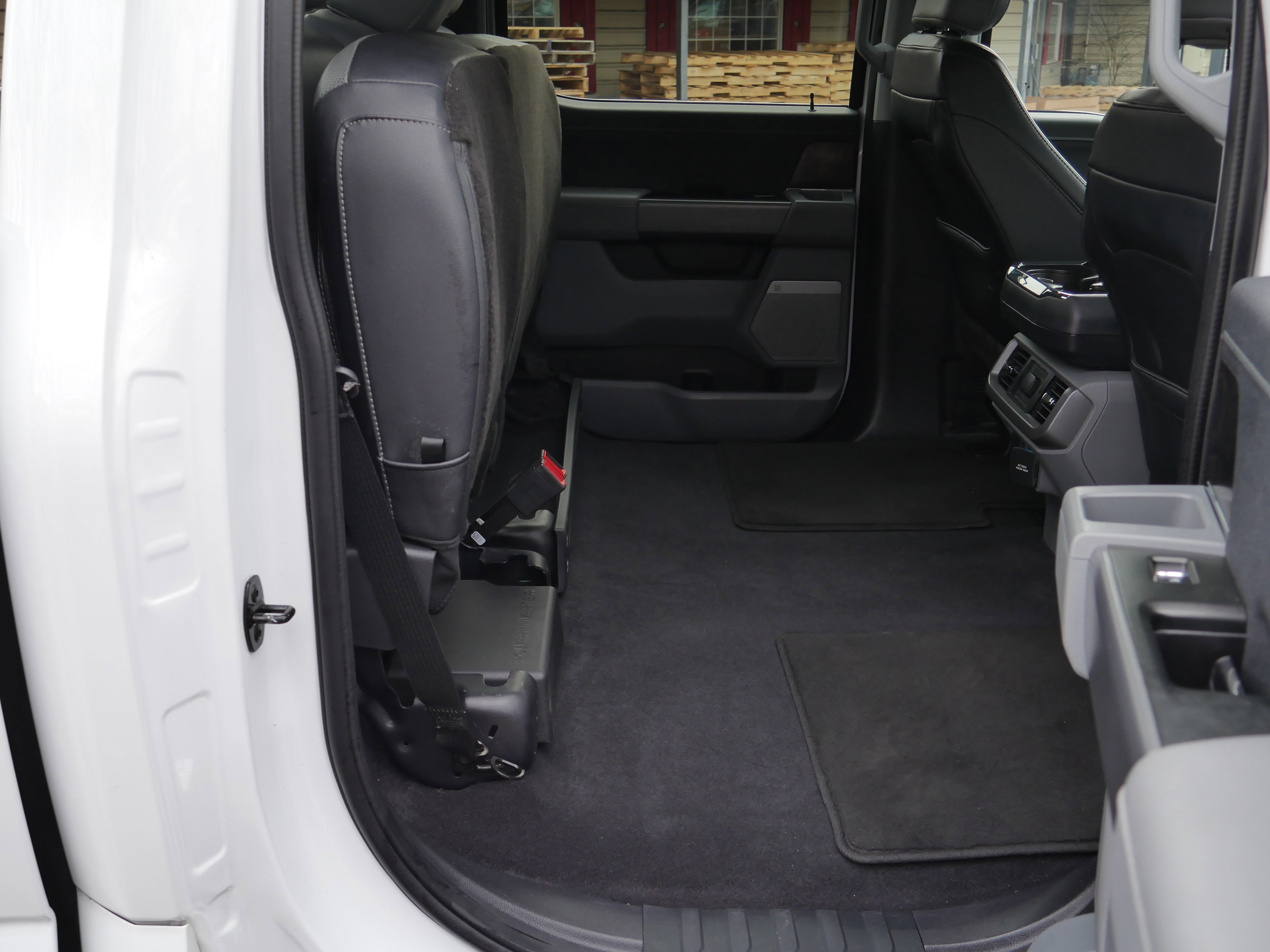 Certified 2023 Ford F150 Lariat image 33