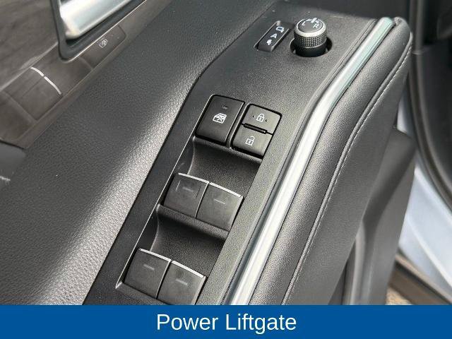 Used 2023 Toyota Highlander Limited AWD/4WD image 17