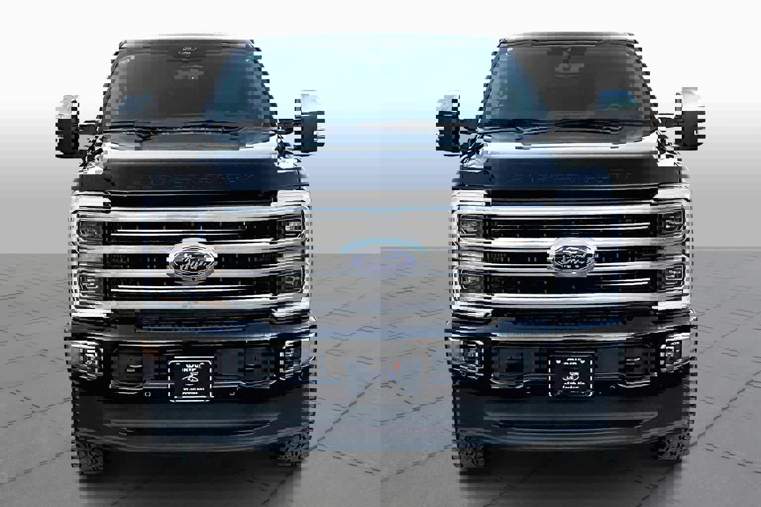 Certified 2025 Ford F250 Platinum w/ Platinum Plus Package image 7