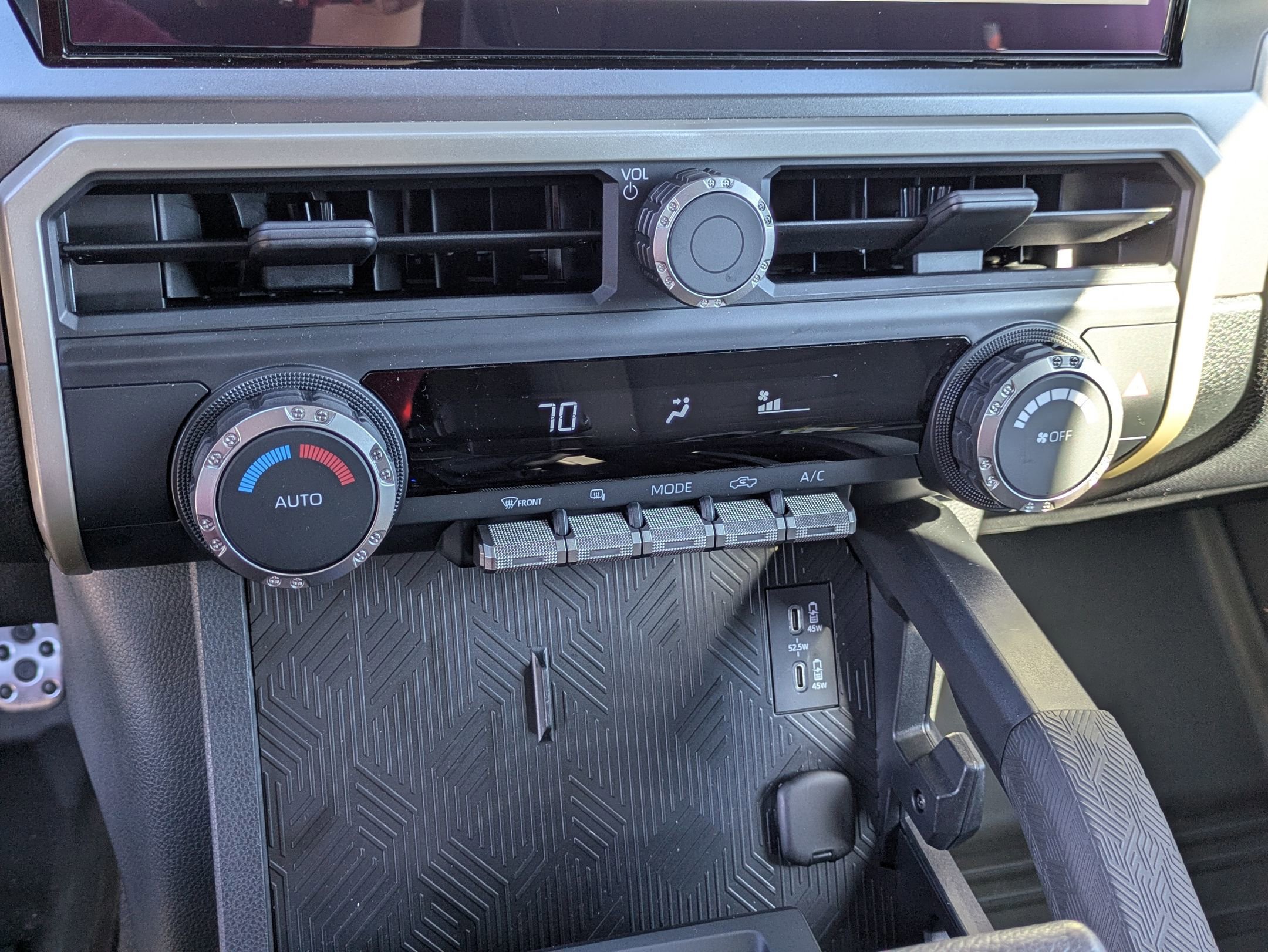 Used 2025 Toyota Tacoma TRD Sport image 24