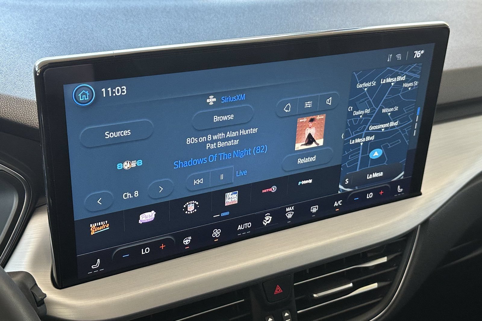 Certified 2023 Ford Escape SE w/ PHEV Premium Package FWD image 17