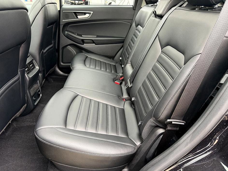 Certified 2022 Ford Edge SEL w/ Convenience Package image 35