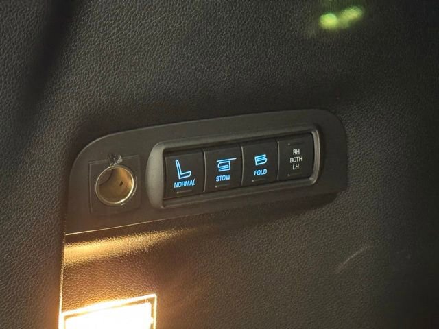 Certified 2017 Ford Explorer Platinum image 42