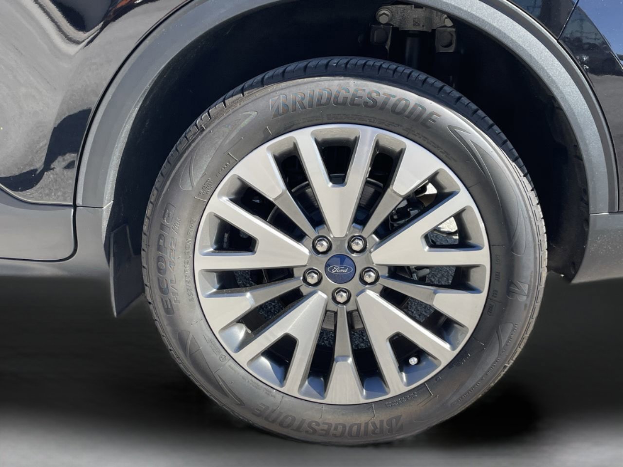 Certified 2022 Ford Escape Titanium image 33