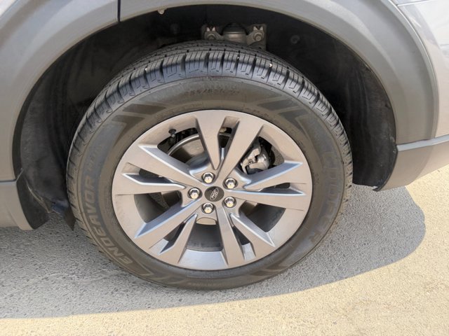 Certified 2022 Ford Explorer XLT w/ Equipment Group 202A AWD/4WD image 26