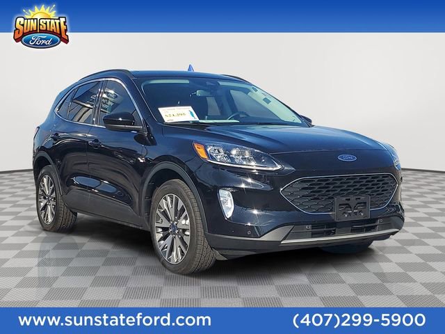 Certified 2022 Ford Escape Titanium w/ Class II Trailer Tow Package image 1
