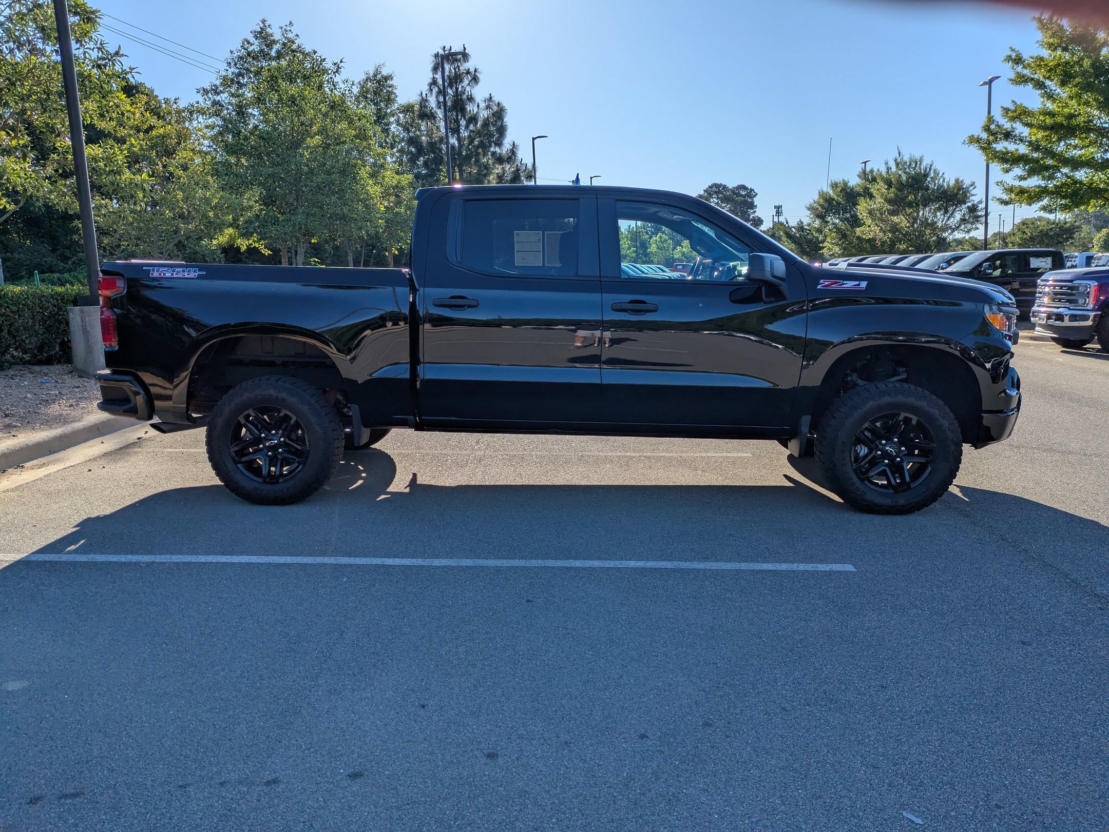 Used 2024 Chevrolet Silverado 1500 Custom Trail Boss AWD/4WD image 3