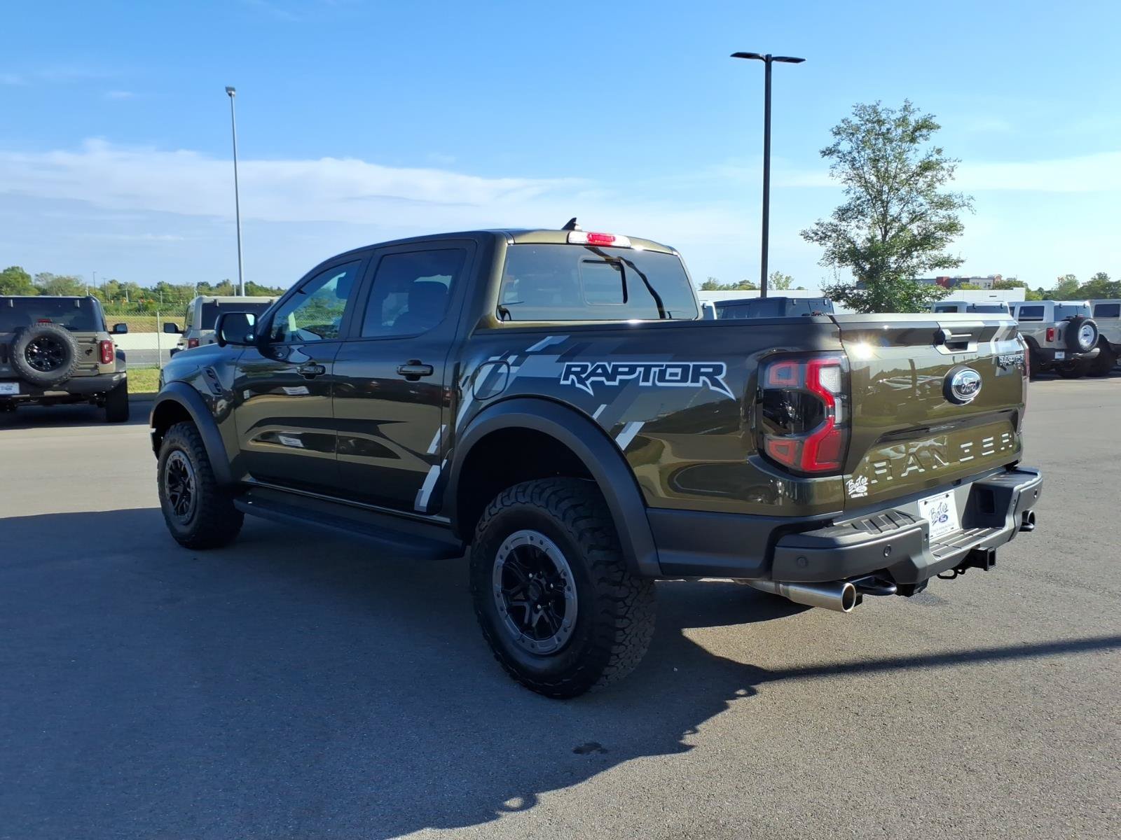 Certified 2024 Ford Ranger Raptor AWD/4WD image 5