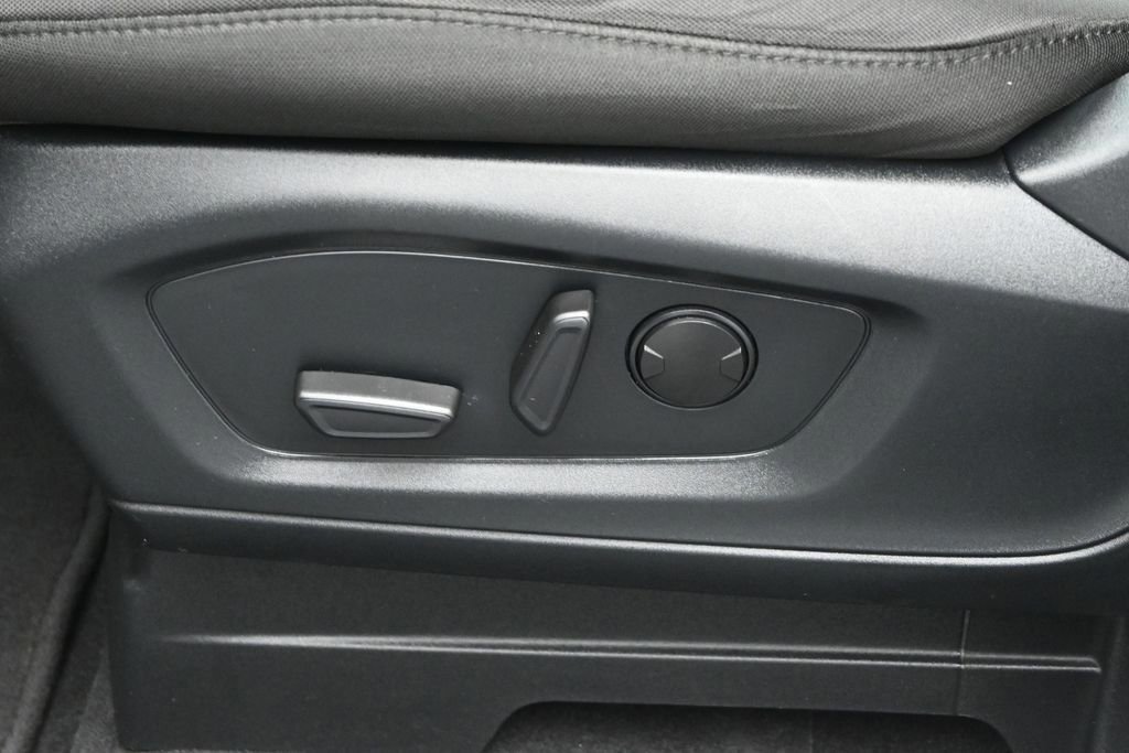 Certified 2023 Ford Explorer XLT RWD image 37