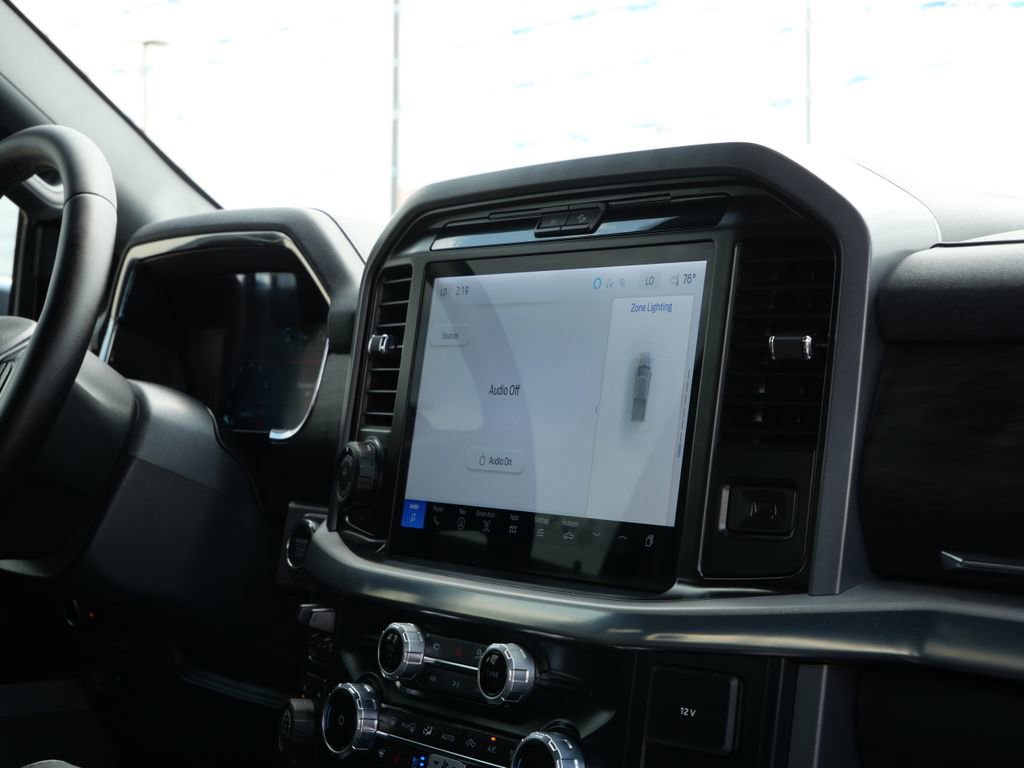 Certified 2025 Ford F150 Lariat w/ Equipment Group 501A Mid image 19