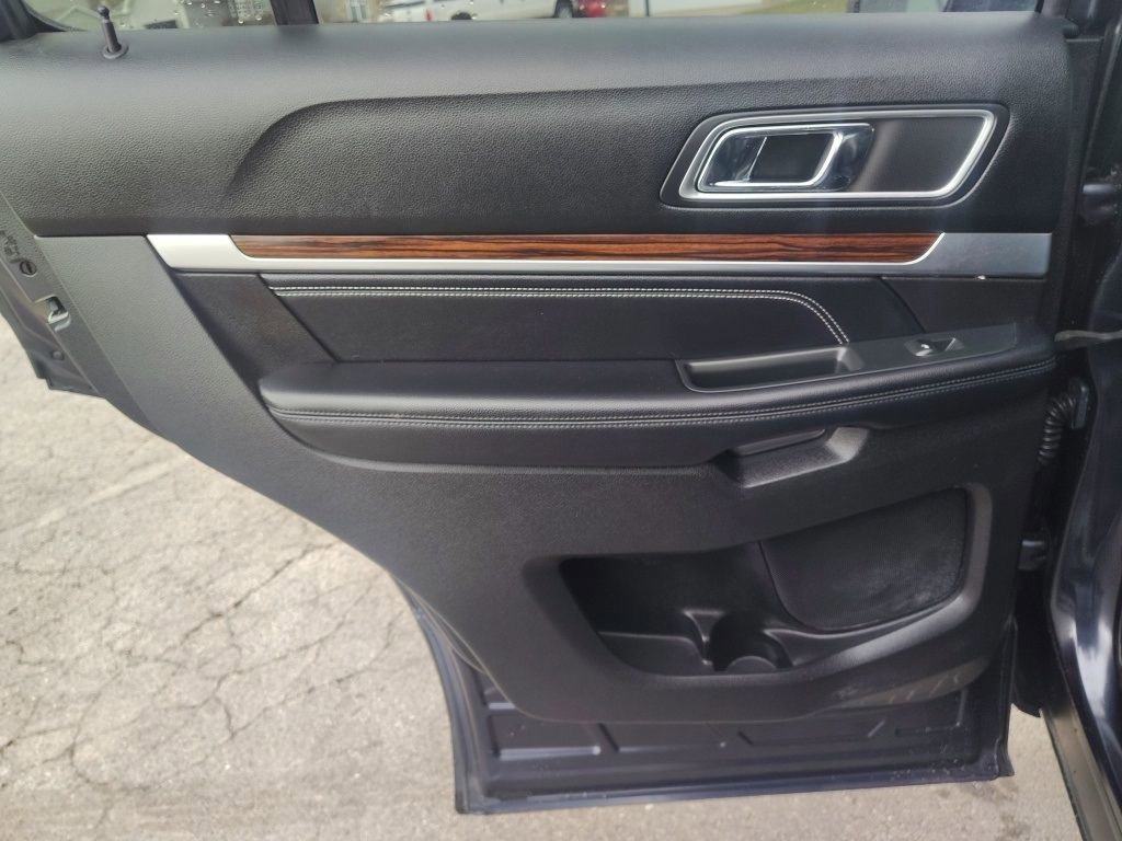 Certified 2017 Ford Explorer Limited image 27