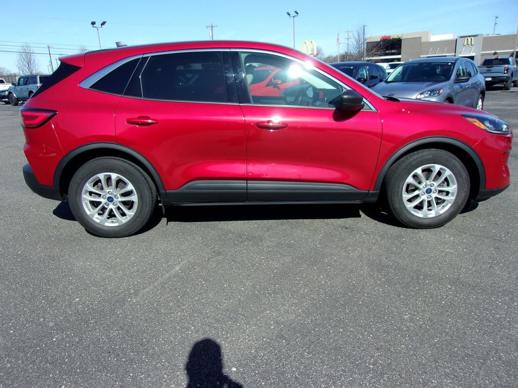Certified 2022 Ford Escape SE w/ Convenience Package FWD image 7