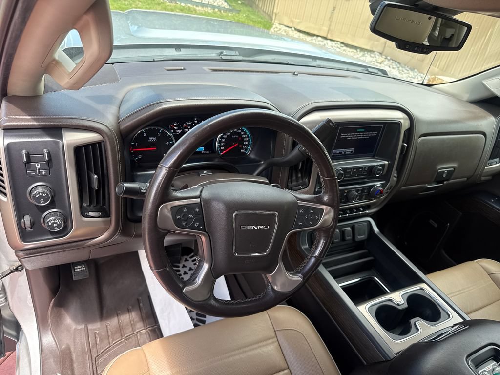 Used 2019 GMC Sierra 2500 Denali w/ Duramax Plus Package AWD/4WD image 12
