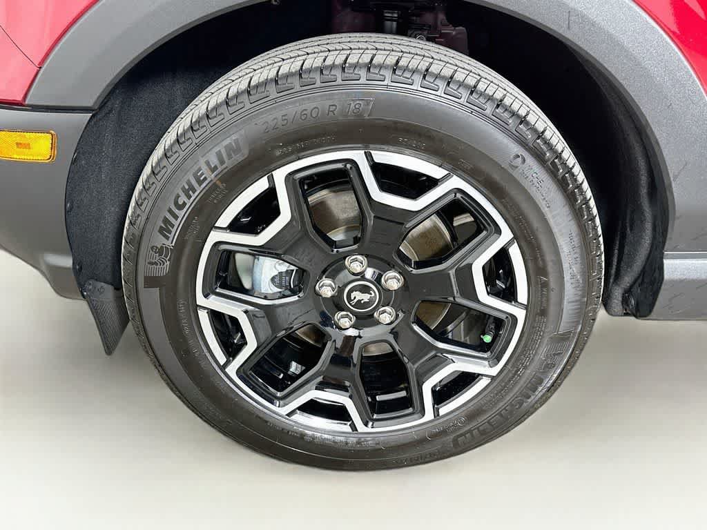 Certified 2025 Ford Bronco Sport Outer Banks w/ Outer Banks Tech Package+ AWD/4WD image 8