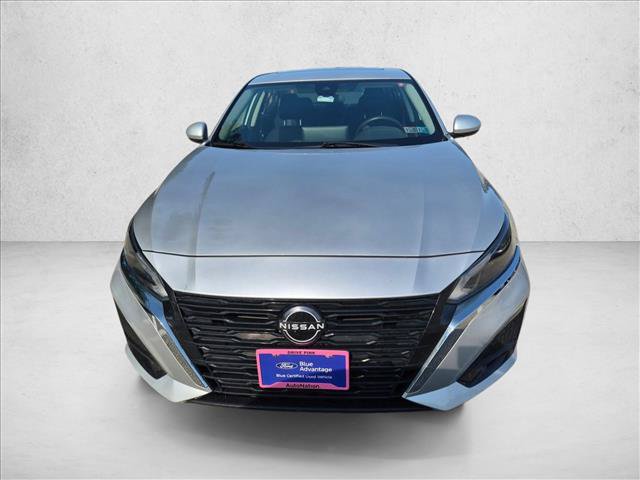 Used 2023 Nissan Altima 2.5 SV w/ SV Premium Package AWD/4WD image 2
