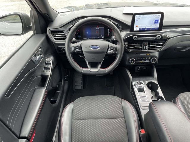 Certified 2025 Ford Escape ST-Line image 13