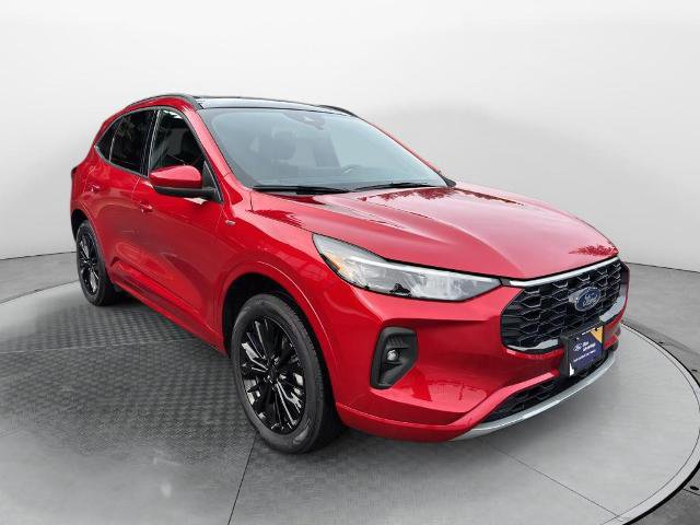 Certified 2025 Ford Escape ST-Line Elite w/ Class II Trailer Tow Package