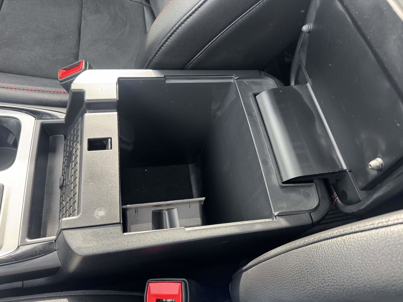 Certified 2023 Ford Explorer ST-Line w/ Class IV Trailer Tow Package image 41