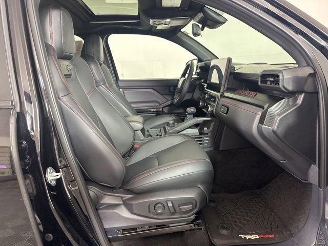 Used 2024 Toyota Tacoma TRD Pro AWD/4WD image 4