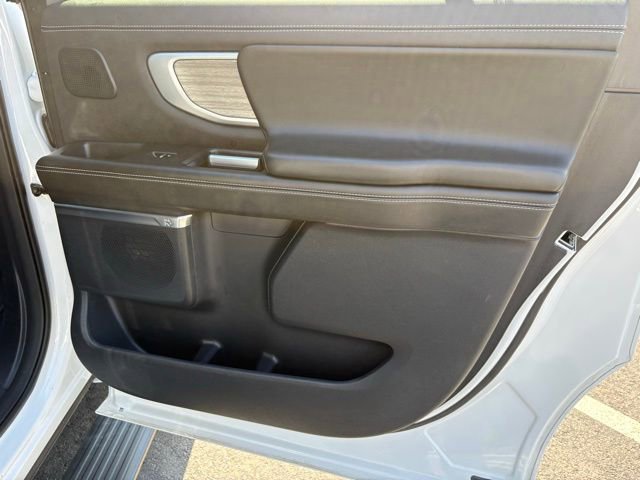Certified 2025 Ford Expedition Max Platinum w/ Driver's Package AWD/4WD image 48