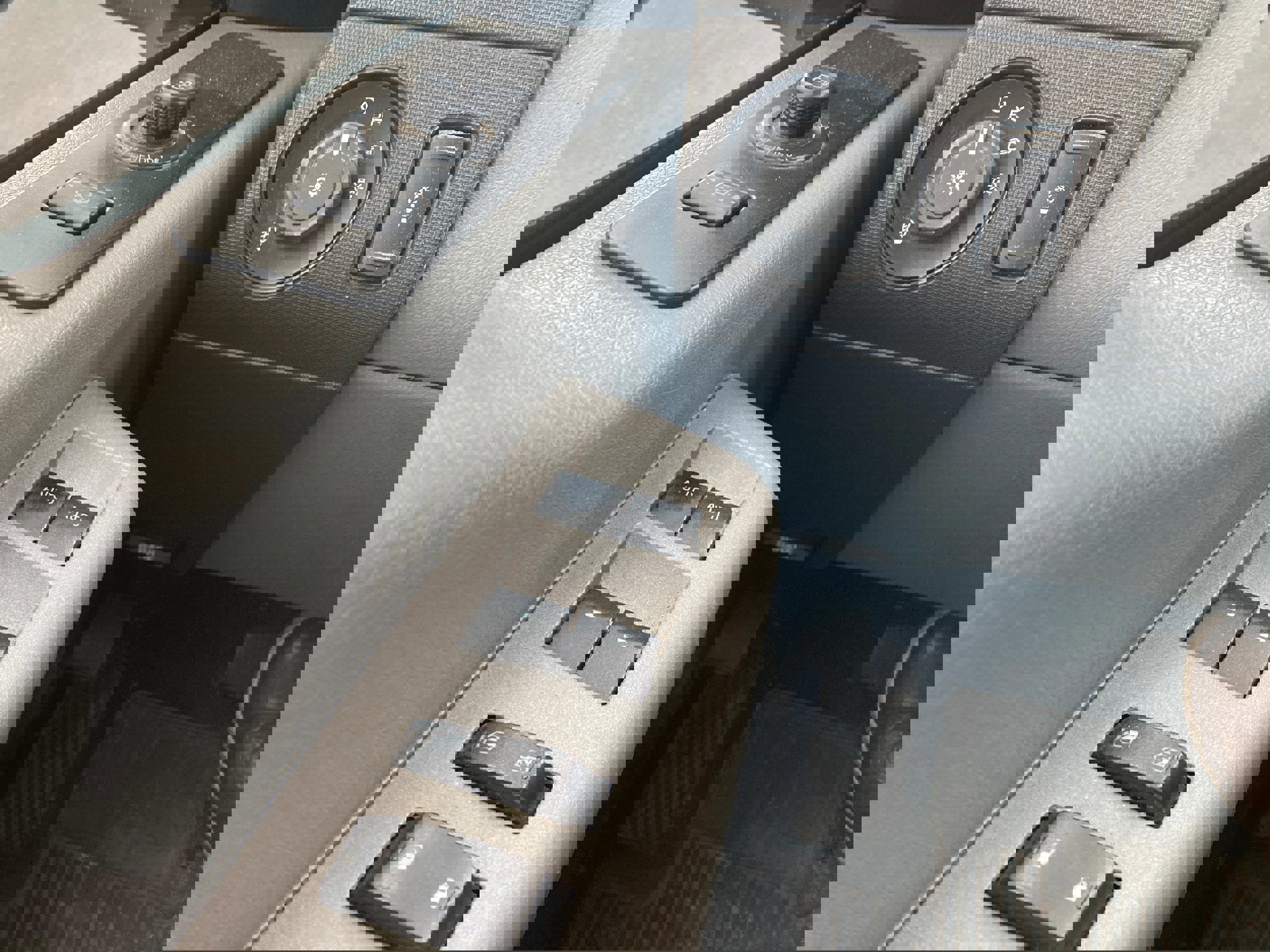 Certified 2016 Ford F250 XLT w/ XLT Premium Package image 17