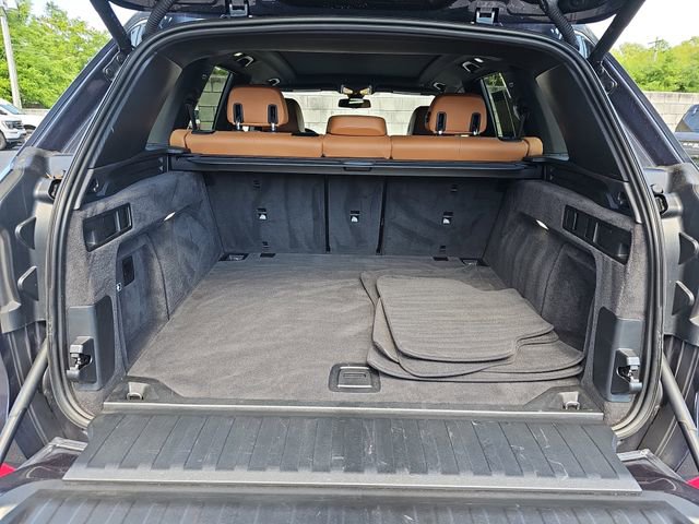 Used 2021 BMW X5 xDrive40i w/ Parking Assistance Package AWD/4WD image 14