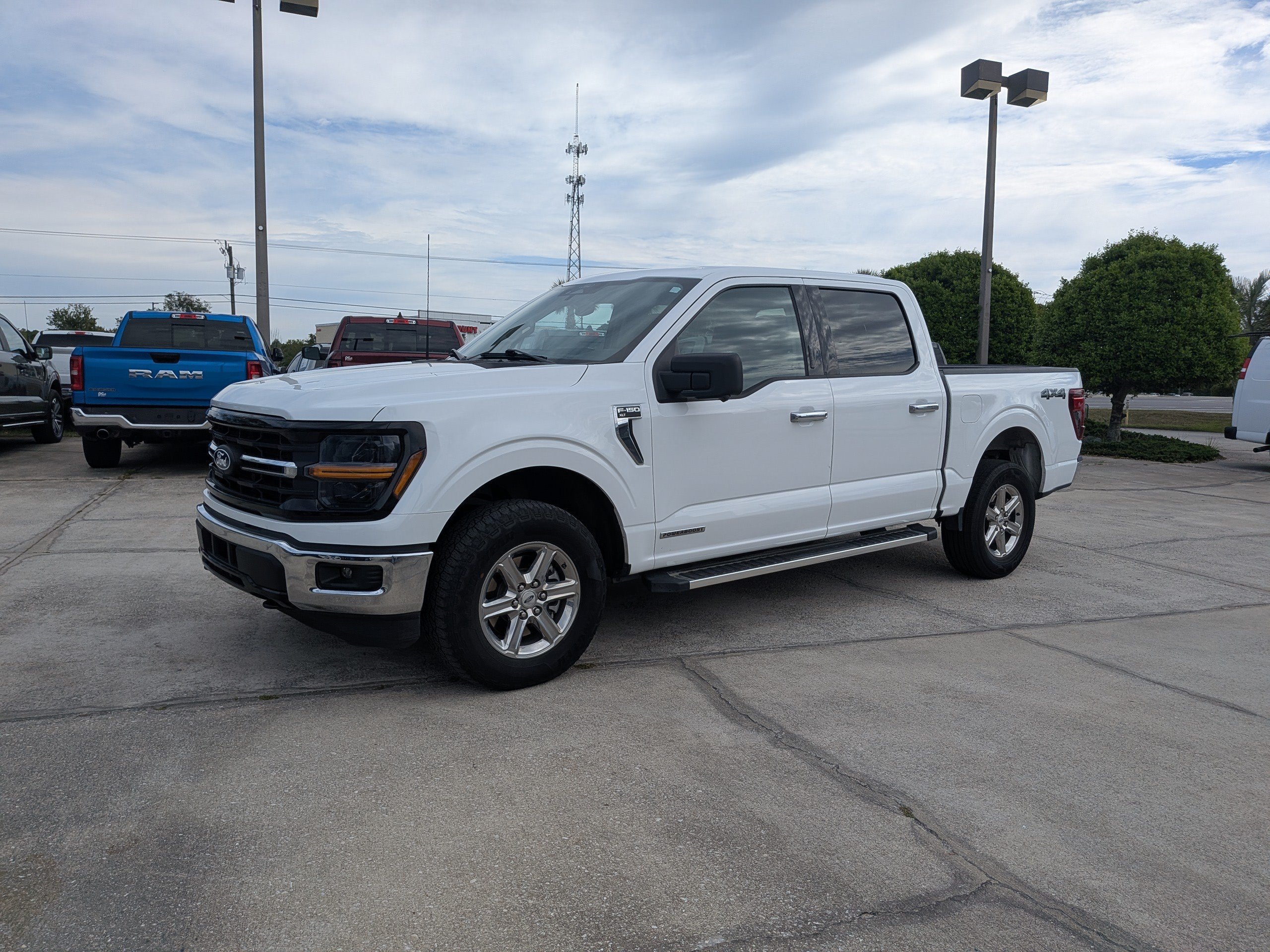 Certified 2024 Ford F150 XLT w/ Mobile Office Package AWD/4WD image 8