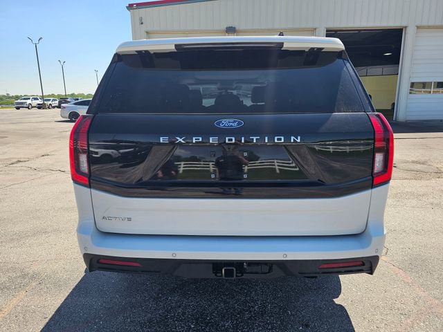 Certified 2025 Ford Expedition Active AWD/4WD image 7
