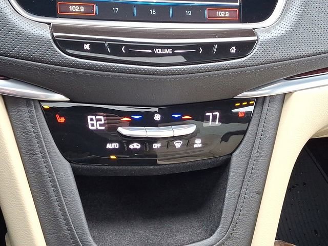 Used 2017 Cadillac XT5 Luxury w/ Driver Awareness Package image 17