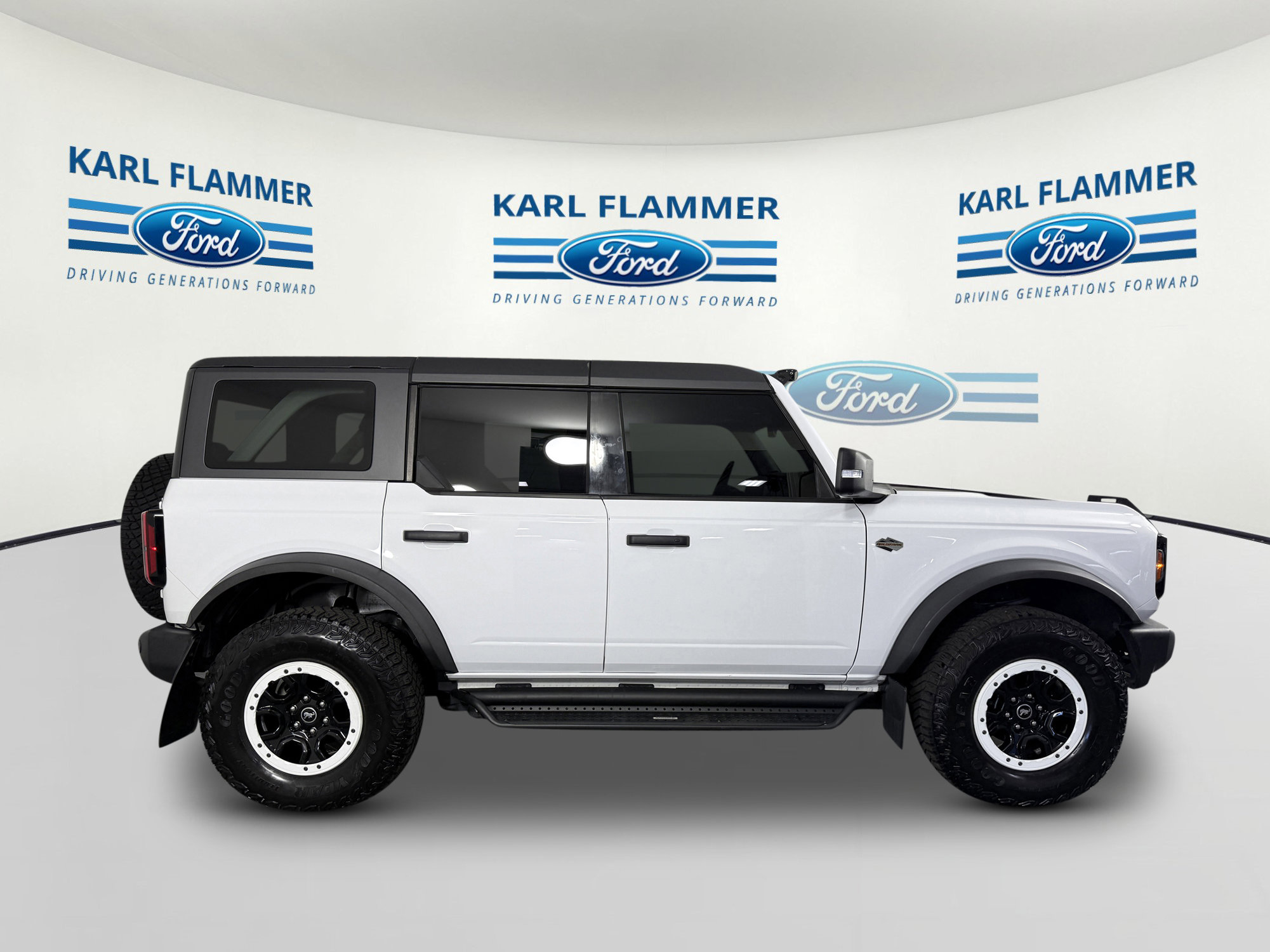 Certified 2022 Ford Bronco Wildtrak image 2