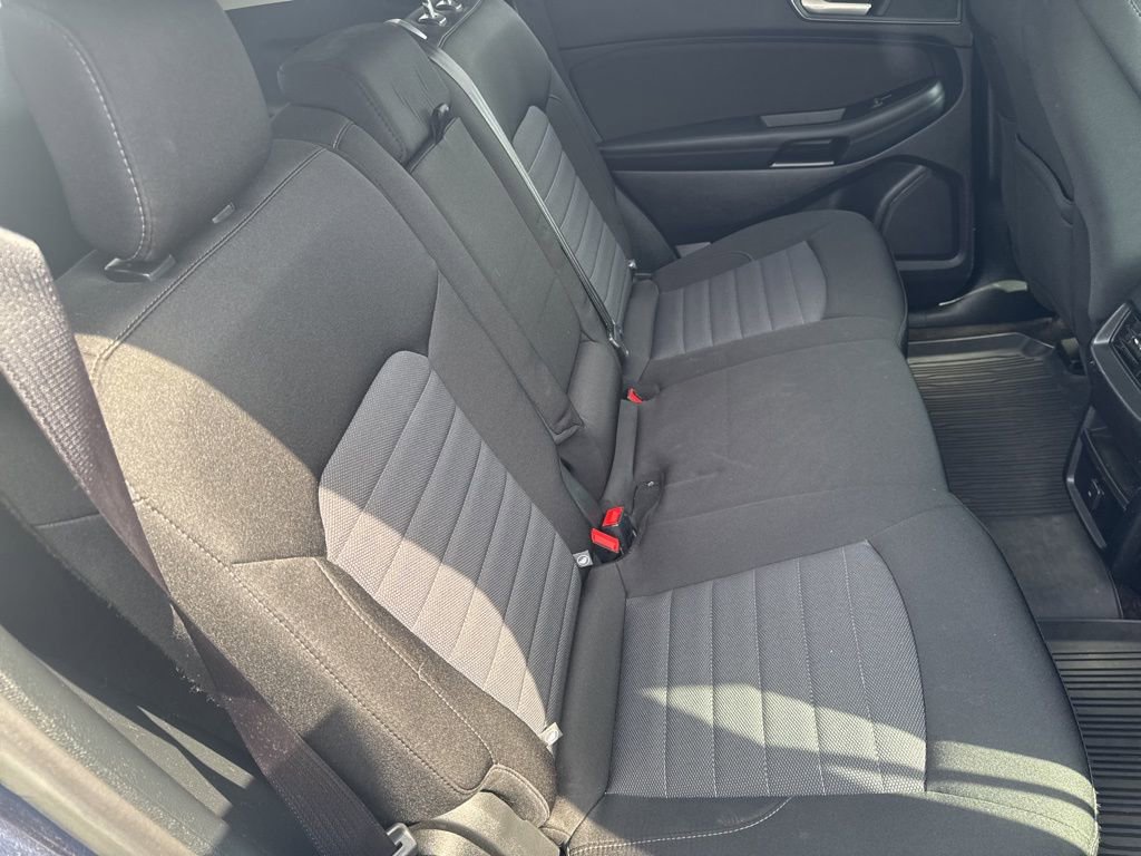 Certified 2019 Ford Edge SE FWD image 33