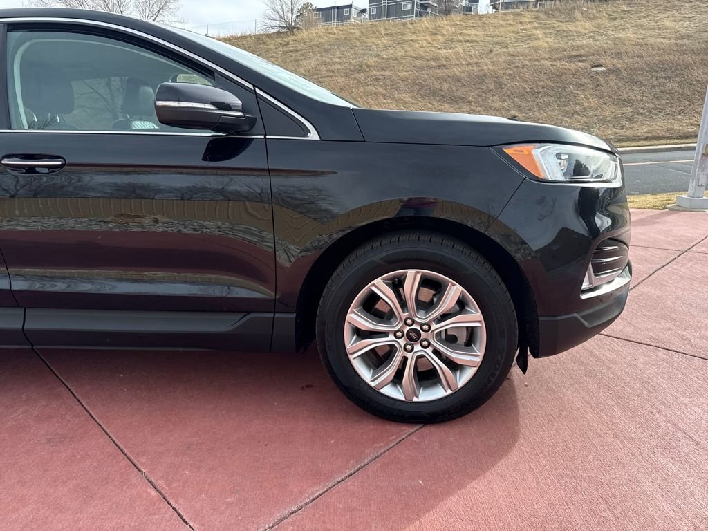 Certified 2024 Ford Edge Titanium AWD/4WD image 32