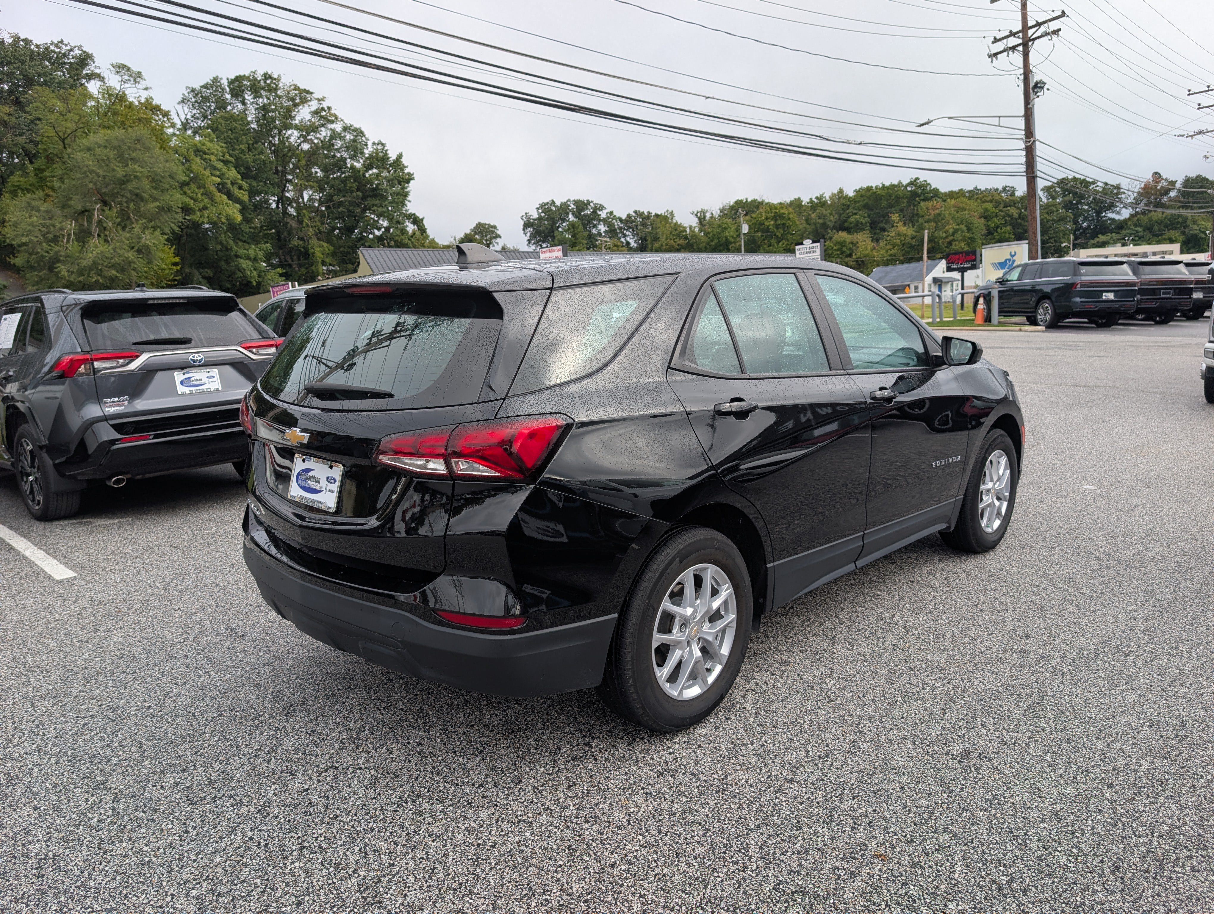 Used 2023 Chevrolet Equinox LS FWD image 7