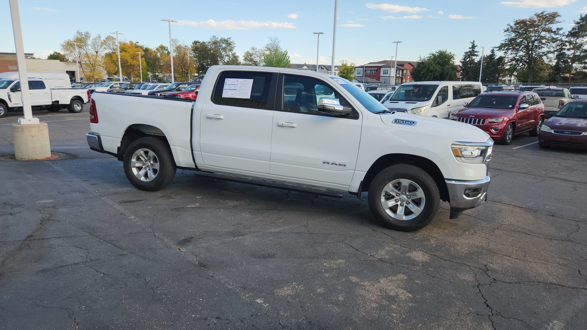 Used 2024 RAM 1500 Laramie AWD/4WD image 13