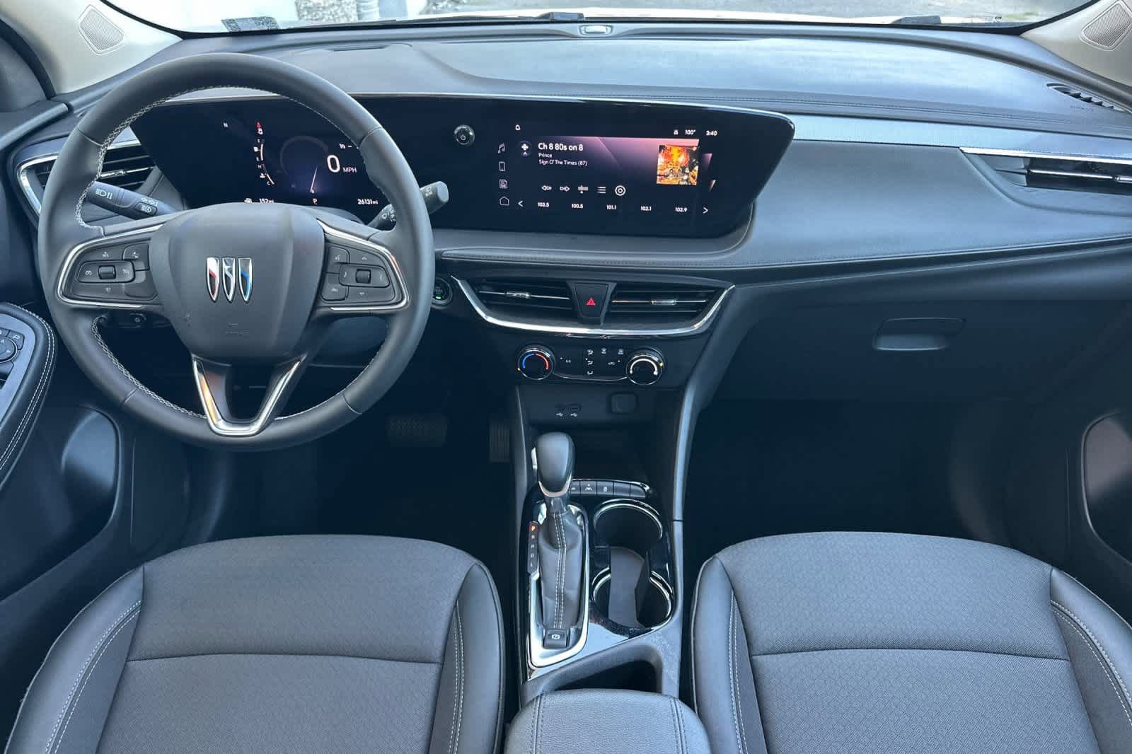 Used 2025 Buick Encore GX Preferred AWD/4WD image 3