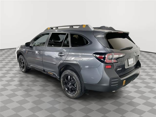 Used 2025 Subaru Outback Wilderness AWD/4WD image 9